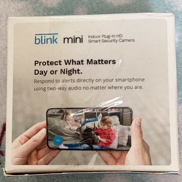 Blink Mini Indoor Plug-in HD Smart Security Camera - Picture 3 of 5
